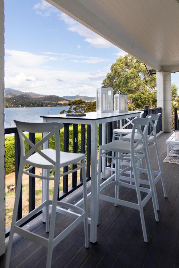 Woodland Bay Retreat-Hot Tub,Sauna And Bayview Hamptons Retreat Lymington Экстерьер фото