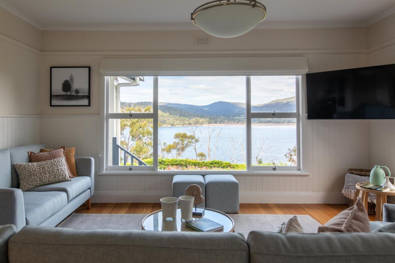 Woodland Bay Retreat-Hot Tub,Sauna And Bayview Hamptons Retreat Lymington Экстерьер фото