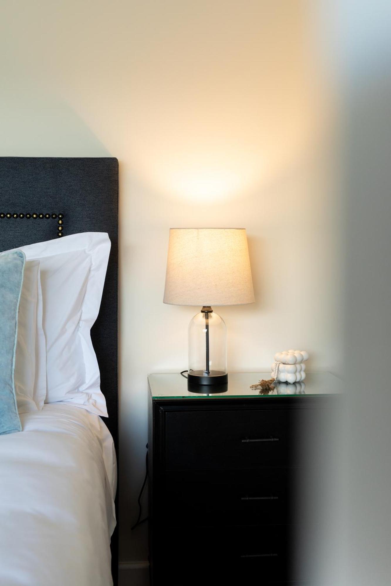 Woodland Bay Retreat-Hot Tub,Sauna And Bayview Hamptons Retreat Lymington Экстерьер фото